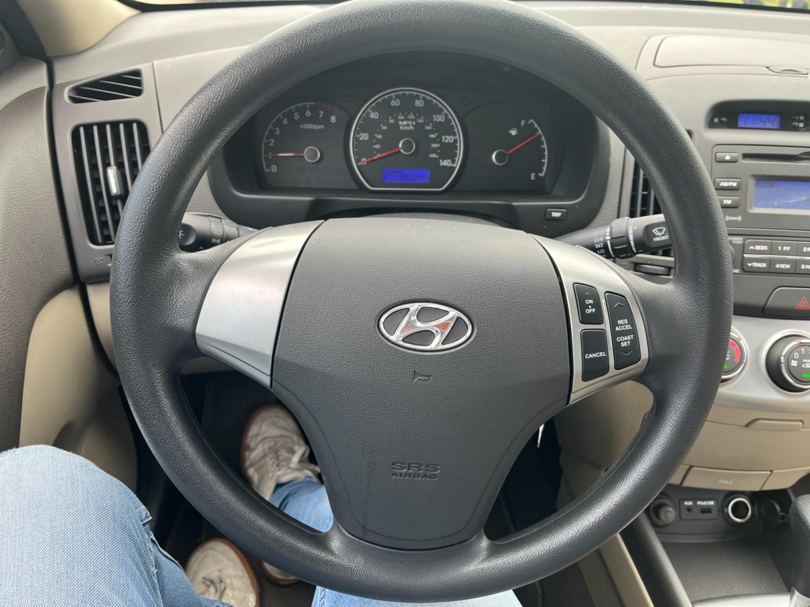2010 blue Hyundai Elantra GLS (KMHDU4ADXAU) with an 2.0L L4 DOHC 16V engine, Automatic transmission, located at 14700 Tomball Parkway 249, Houston, TX, 77086, (281) 444-2200, 29.928619, -95.504074 - Photo #15
